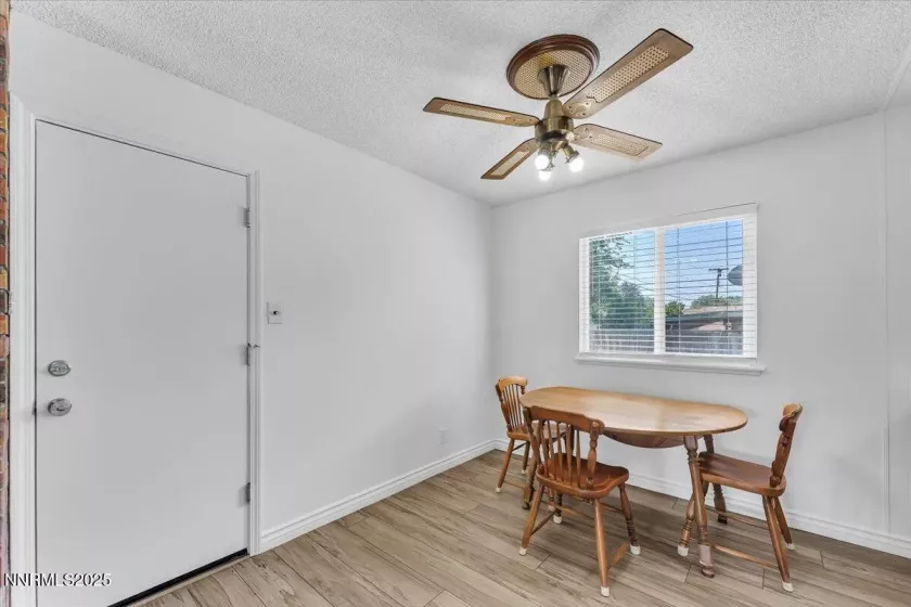 389 Galleron, Sparks, Nevada 89431, 3 Bedrooms Bedrooms, ,1 BathroomBathrooms,Residential,Residential,Galleron,250054734