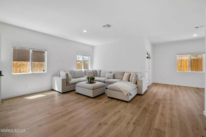 847 Schell Crk, Dayton, Nevada 89403, 3 Bedrooms Bedrooms, ,2 BathroomsBathrooms,Residential,Residential,Schell Crk,250054736