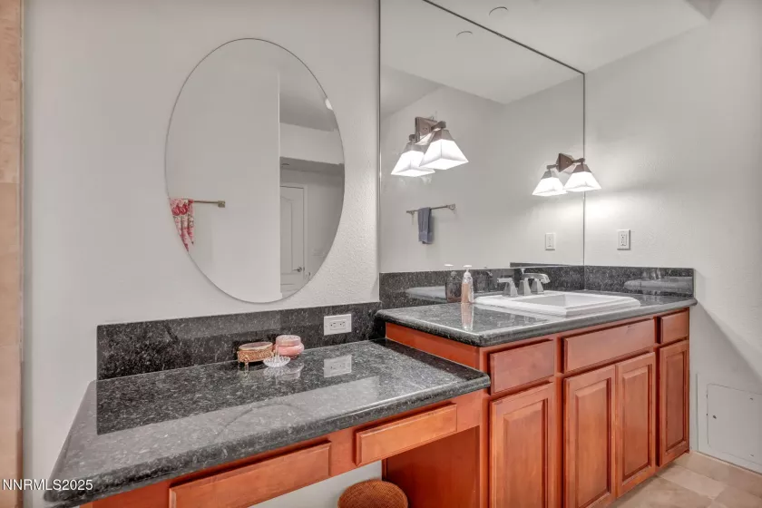 1101 2nd, Reno, Nevada 89503, 2 Bedrooms Bedrooms, ,3 BathroomsBathrooms,Residential,Residential,2nd,250054740