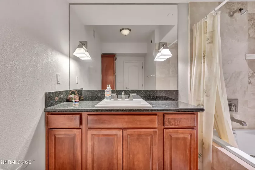1101 2nd, Reno, Nevada 89503, 2 Bedrooms Bedrooms, ,3 BathroomsBathrooms,Residential,Residential,2nd,250054740