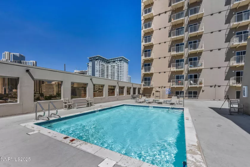 1101 2nd, Reno, Nevada 89503, 2 Bedrooms Bedrooms, ,3 BathroomsBathrooms,Residential,Residential,2nd,250054740