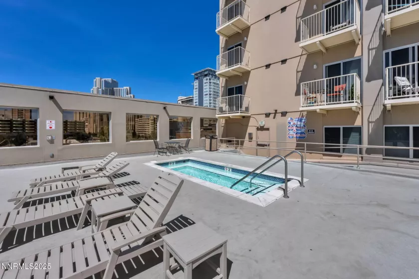 1101 2nd, Reno, Nevada 89503, 2 Bedrooms Bedrooms, ,3 BathroomsBathrooms,Residential,Residential,2nd,250054740