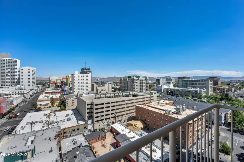 1101 2nd, Reno, Nevada 89503, 2 Bedrooms Bedrooms, ,3 BathroomsBathrooms,Residential,Residential,2nd,250054740