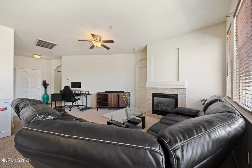 6060 Ingleston, Sparks, Nevada 89436, 2 Bedrooms Bedrooms, ,2 BathroomsBathrooms,Residential,Residential,Ingleston,250053665