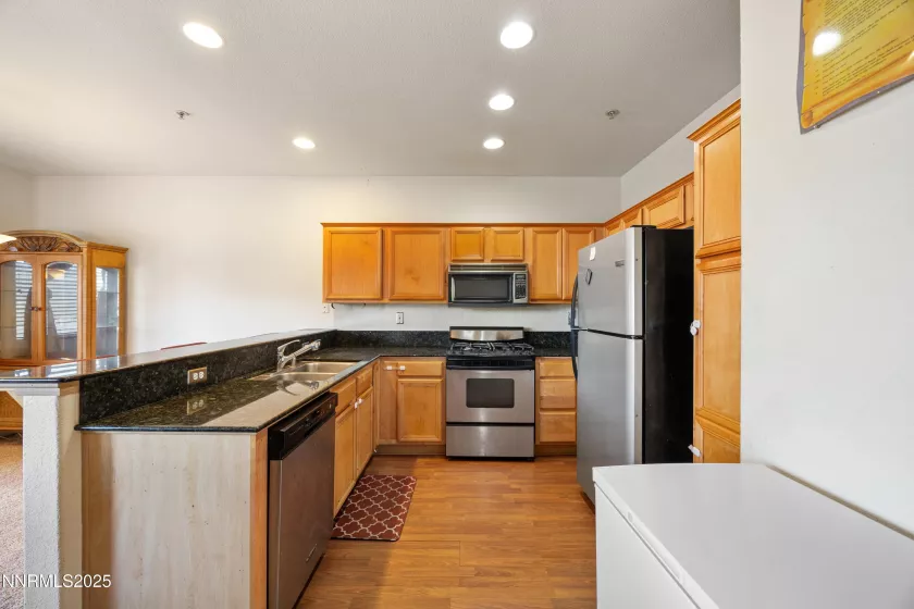 6060 Ingleston, Sparks, Nevada 89436, 2 Bedrooms Bedrooms, ,2 BathroomsBathrooms,Residential,Residential,Ingleston,250053665