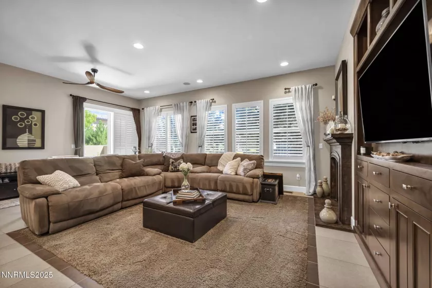 3980 San Donato, Reno, Nevada 89519, 2 Bedrooms Bedrooms, ,3 BathroomsBathrooms,Residential,Residential,San Donato,250054741