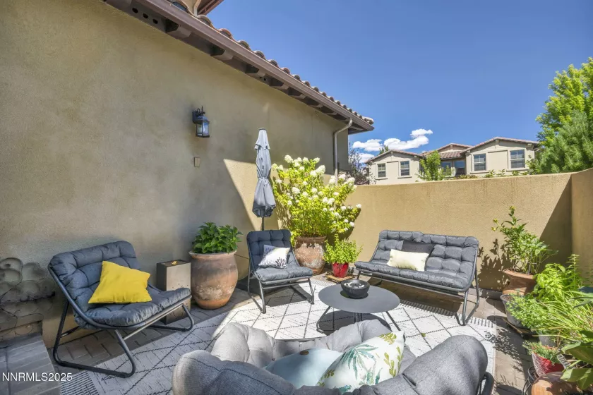 3980 San Donato, Reno, Nevada 89519, 2 Bedrooms Bedrooms, ,3 BathroomsBathrooms,Residential,Residential,San Donato,250054741