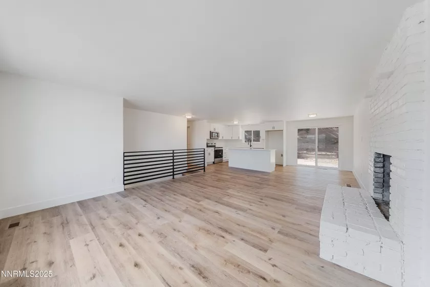 1635 Carlin, Reno, Nevada 89503, 4 Bedrooms Bedrooms, ,3 BathroomsBathrooms,Residential,Residential,Carlin,250054743