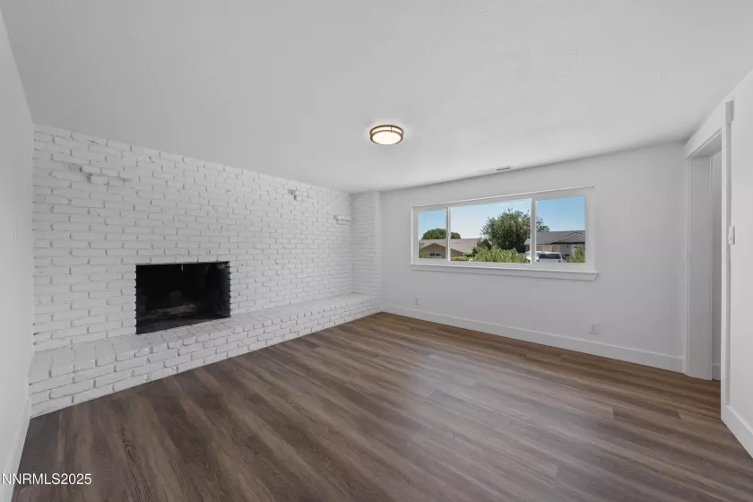 1635 Carlin, Reno, Nevada 89503, 4 Bedrooms Bedrooms, ,3 BathroomsBathrooms,Residential,Residential,Carlin,250054743