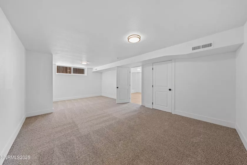 1635 Carlin, Reno, Nevada 89503, 4 Bedrooms Bedrooms, ,3 BathroomsBathrooms,Residential,Residential,Carlin,250054743