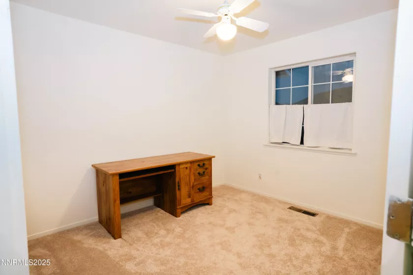 110 Arabian Way, Reno, Nevada 89508, 3 Bedrooms Bedrooms, ,2 BathroomsBathrooms,Residential,Residential,Arabian Way,250054744