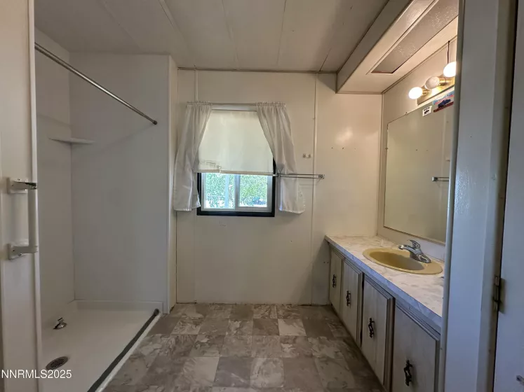 17870 Fantail, Reno, Nevada 89508, 3 Bedrooms Bedrooms, ,2 BathroomsBathrooms,Residential,Residential,Fantail,250054745