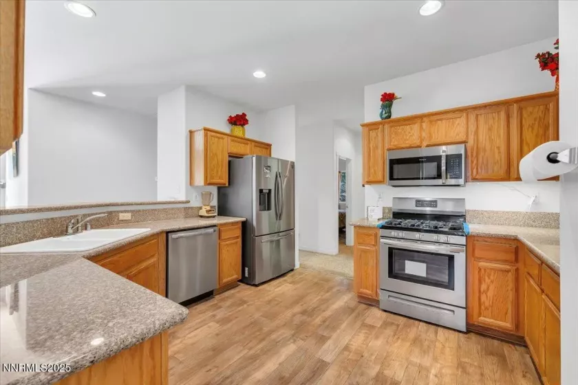 465 Jennys, Fernley, Nevada 89408, 3 Bedrooms Bedrooms, ,2 BathroomsBathrooms,Residential,Residential,Jennys,250054765