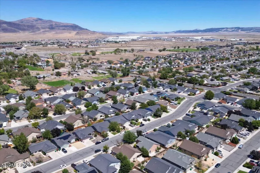 465 Jennys, Fernley, Nevada 89408, 3 Bedrooms Bedrooms, ,2 BathroomsBathrooms,Residential,Residential,Jennys,250054765