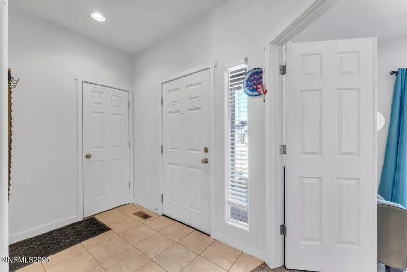 465 Jennys, Fernley, Nevada 89408, 3 Bedrooms Bedrooms, ,2 BathroomsBathrooms,Residential,Residential,Jennys,250054765