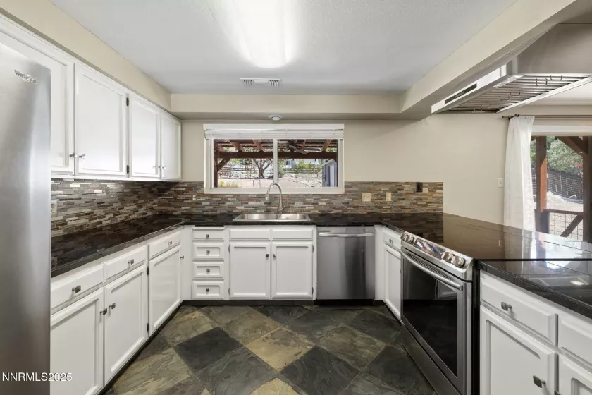 14250 Rancheros, Reno, Nevada 89521, 3 Bedrooms Bedrooms, ,3 BathroomsBathrooms,Residential,Residential,Rancheros,250054772