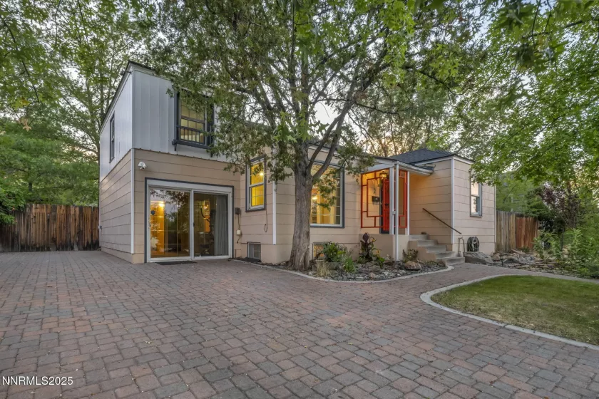 1633 Knox, Reno, Nevada 89509, 3 Bedrooms Bedrooms, ,3 BathroomsBathrooms,Residential,Residential,Knox,250054775