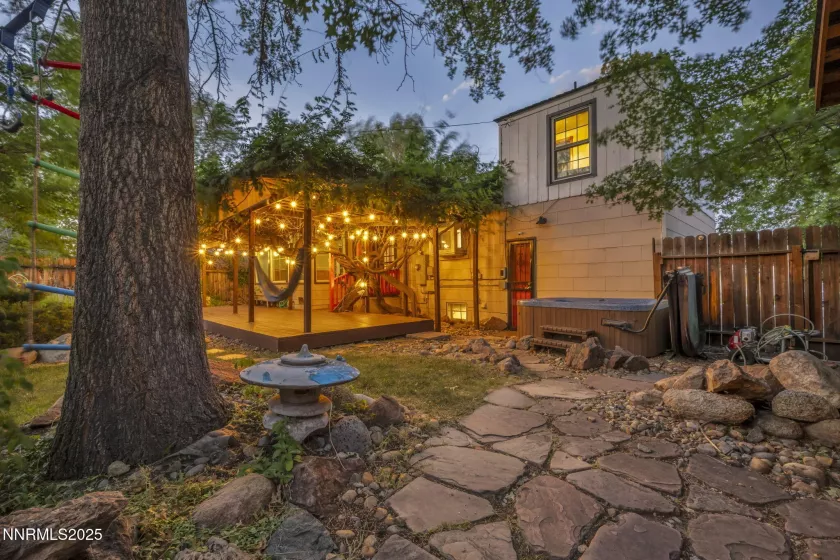1633 Knox, Reno, Nevada 89509, 3 Bedrooms Bedrooms, ,3 BathroomsBathrooms,Residential,Residential,Knox,250054775