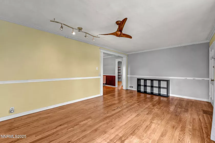 1633 Knox, Reno, Nevada 89509, 3 Bedrooms Bedrooms, ,3 BathroomsBathrooms,Residential,Residential,Knox,250054775