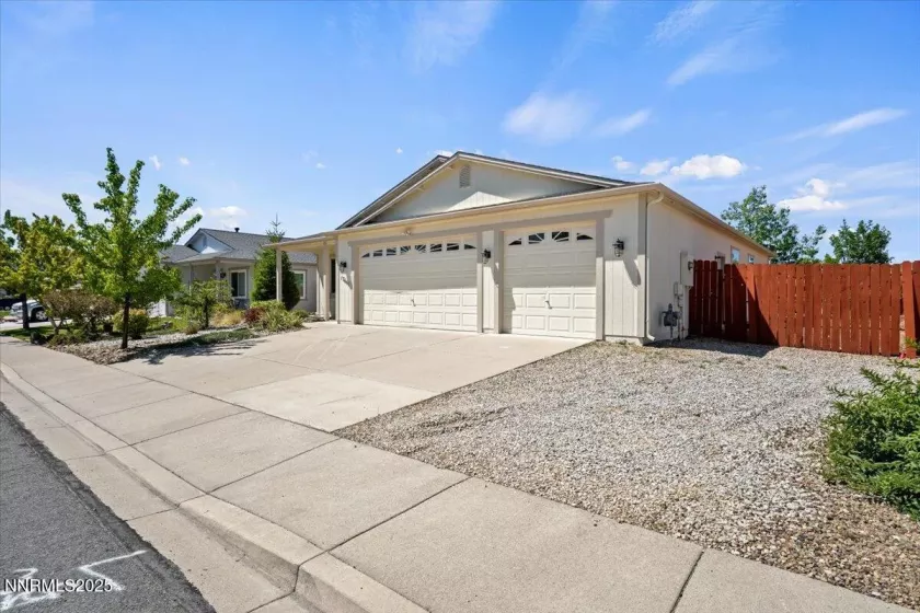 17661 Papa Bear, Reno, Nevada 89508, 3 Bedrooms Bedrooms, ,2 BathroomsBathrooms,Residential,Residential,Papa Bear,250054778