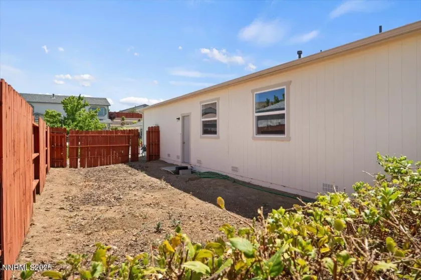 17661 Papa Bear, Reno, Nevada 89508, 3 Bedrooms Bedrooms, ,2 BathroomsBathrooms,Residential,Residential,Papa Bear,250054778