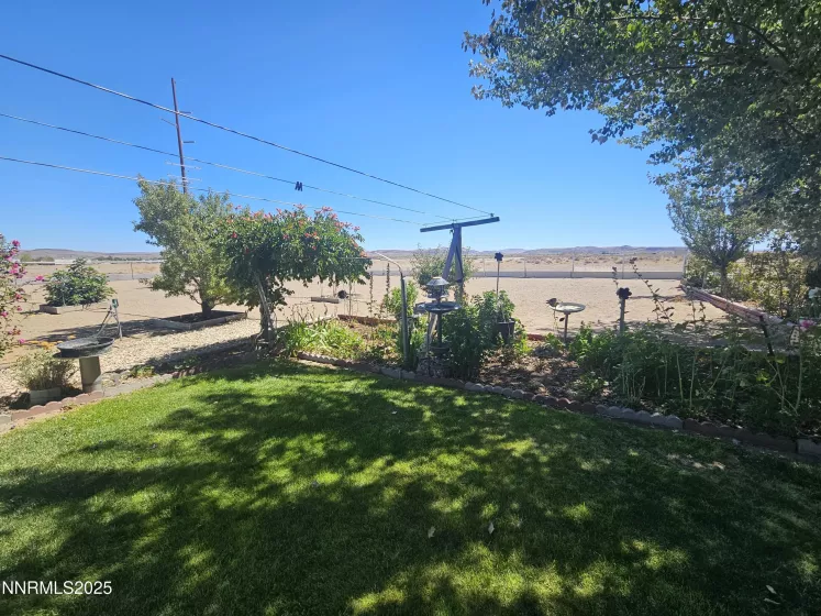 3325 Rawhide, Silver Springs, Nevada 89429, 3 Bedrooms Bedrooms, ,2 BathroomsBathrooms,Residential,Residential,Rawhide,250054781
