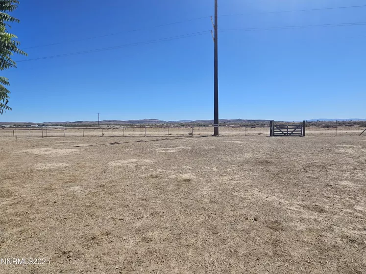 3325 Rawhide, Silver Springs, Nevada 89429, 3 Bedrooms Bedrooms, ,2 BathroomsBathrooms,Residential,Residential,Rawhide,250054781