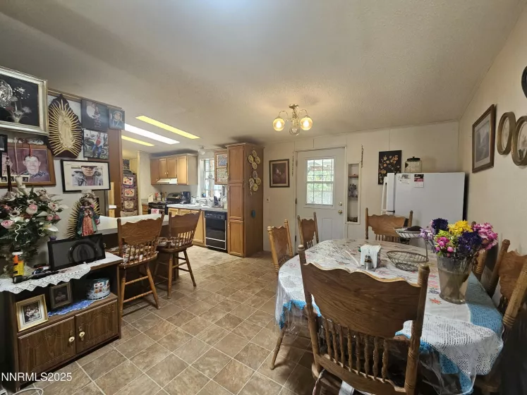 3325 Rawhide, Silver Springs, Nevada 89429, 3 Bedrooms Bedrooms, ,2 BathroomsBathrooms,Residential,Residential,Rawhide,250054781