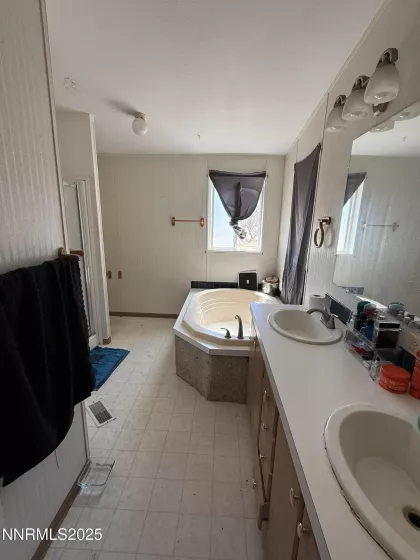 4570 Pogonip, Winnemucca, Nevada 89445, 4 Bedrooms Bedrooms, ,2 BathroomsBathrooms,Residential,Residential,Pogonip,250054783