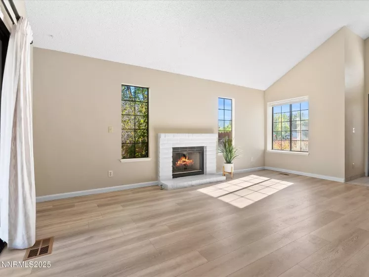 5721 Royal Vista, Reno, Nevada 89523, 2 Bedrooms Bedrooms, ,3 BathroomsBathrooms,Residential,Residential,Royal Vista,250054785