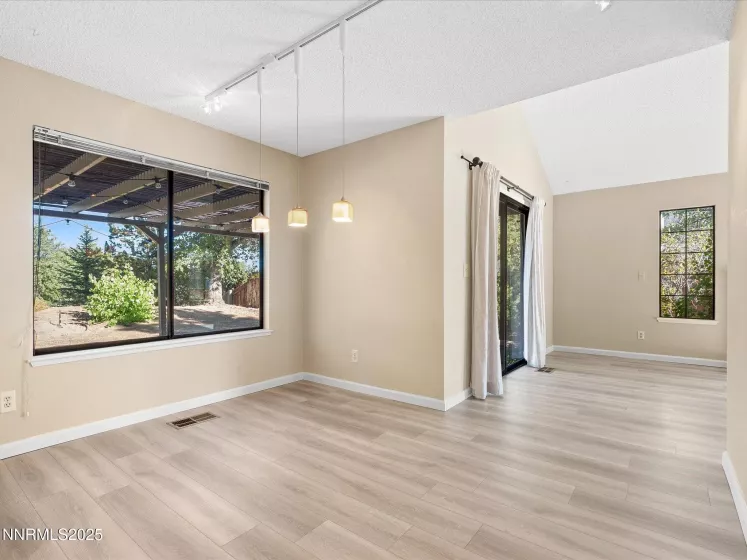5721 Royal Vista, Reno, Nevada 89523, 2 Bedrooms Bedrooms, ,3 BathroomsBathrooms,Residential,Residential,Royal Vista,250054785