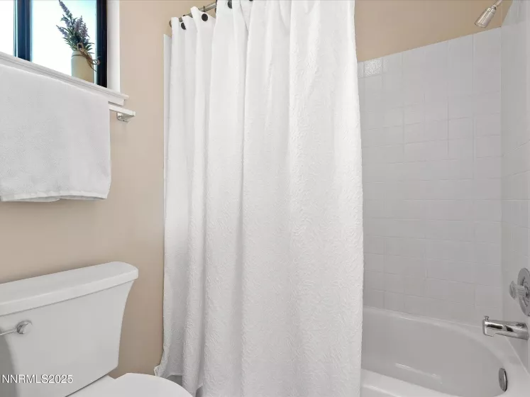 5721 Royal Vista, Reno, Nevada 89523, 2 Bedrooms Bedrooms, ,3 BathroomsBathrooms,Residential,Residential,Royal Vista,250054785
