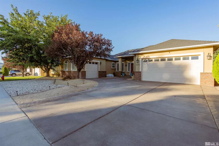 770 Divot, Fernley, Nevada 89408, 4 Bedrooms Bedrooms, ,3 BathroomsBathrooms,Residential,Residential,Divot,250003702