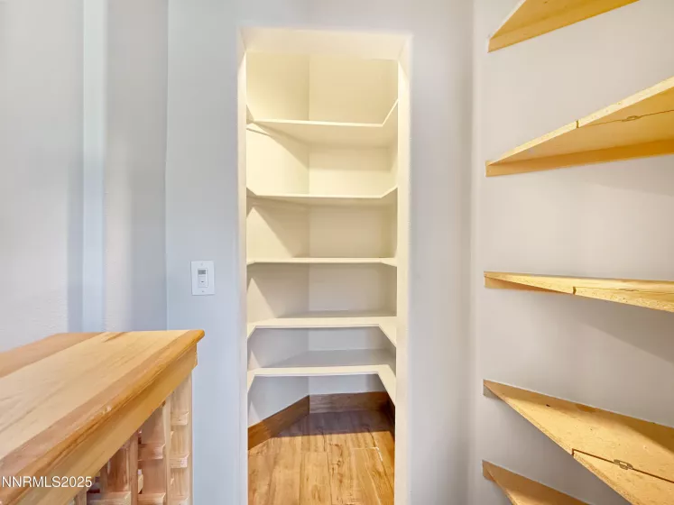 6348 Chilhowee, Sparks, Nevada 89436, 3 Bedrooms Bedrooms, ,3 BathroomsBathrooms,Residential,Residential,Chilhowee,250051970