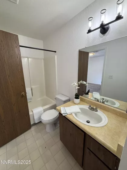 4801 Reggie, Reno, Nevada 89502, 2 Bedrooms Bedrooms, ,2 BathroomsBathrooms,Residential,Residential,Reggie,250054788
