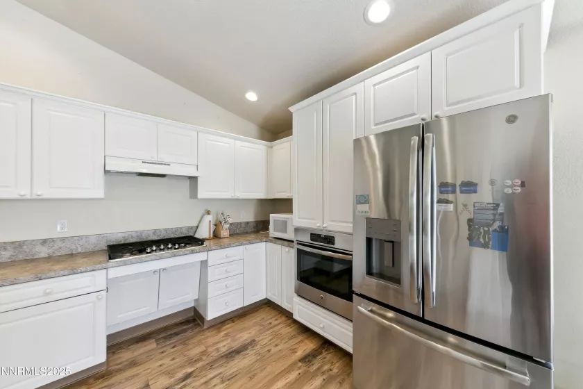 9597 Long River, Reno, Nevada 89506, 3 Bedrooms Bedrooms, ,2 BathroomsBathrooms,Residential,Residential,Long River,250054789