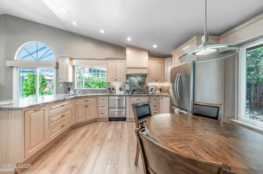 4413 Garratt, Sparks, Nevada 89436, 3 Bedrooms Bedrooms, ,2 BathroomsBathrooms,Residential,Residential,Garratt,250054791