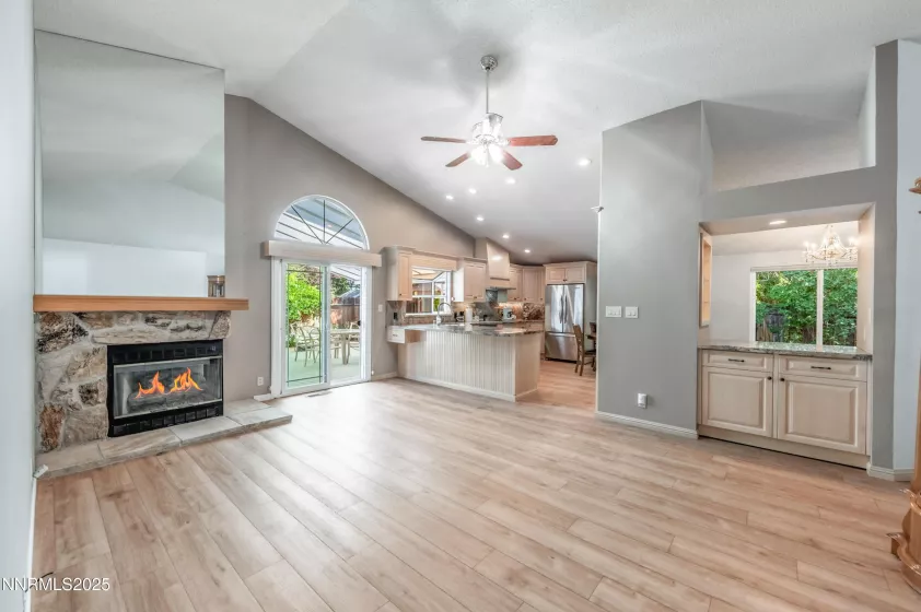 4413 Garratt, Sparks, Nevada 89436, 3 Bedrooms Bedrooms, ,2 BathroomsBathrooms,Residential,Residential,Garratt,250054791