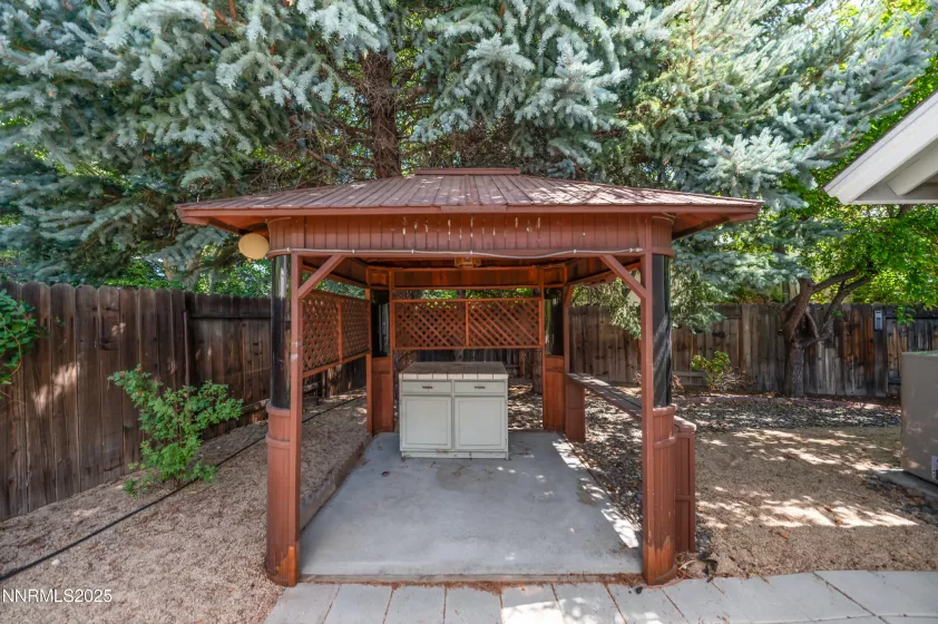 4413 Garratt, Sparks, Nevada 89436, 3 Bedrooms Bedrooms, ,2 BathroomsBathrooms,Residential,Residential,Garratt,250054791