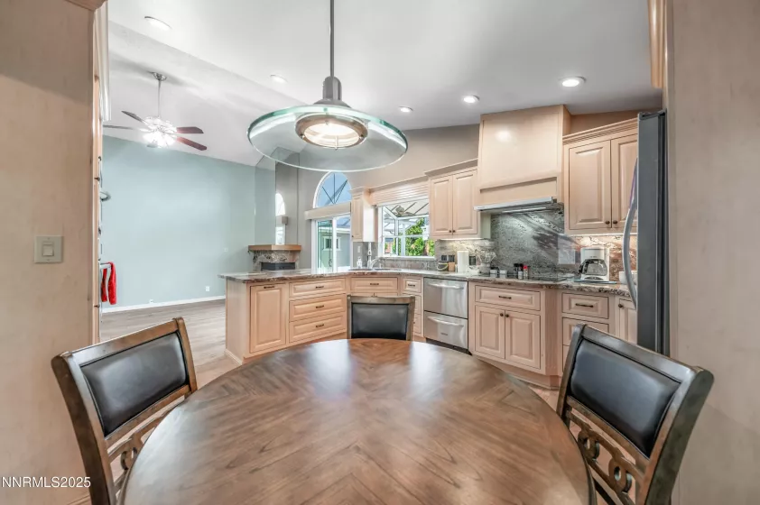 4413 Garratt, Sparks, Nevada 89436, 3 Bedrooms Bedrooms, ,2 BathroomsBathrooms,Residential,Residential,Garratt,250054791