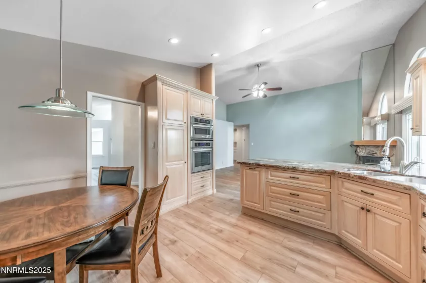 4413 Garratt, Sparks, Nevada 89436, 3 Bedrooms Bedrooms, ,2 BathroomsBathrooms,Residential,Residential,Garratt,250054791