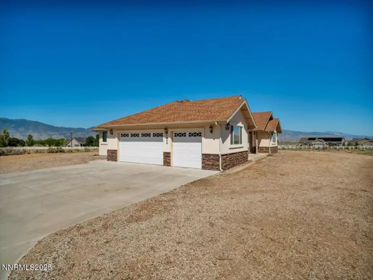 1696 Benton, Minden, Nevada 89423, 4 Bedrooms Bedrooms, ,3 BathroomsBathrooms,Residential,Residential,Benton,250054794