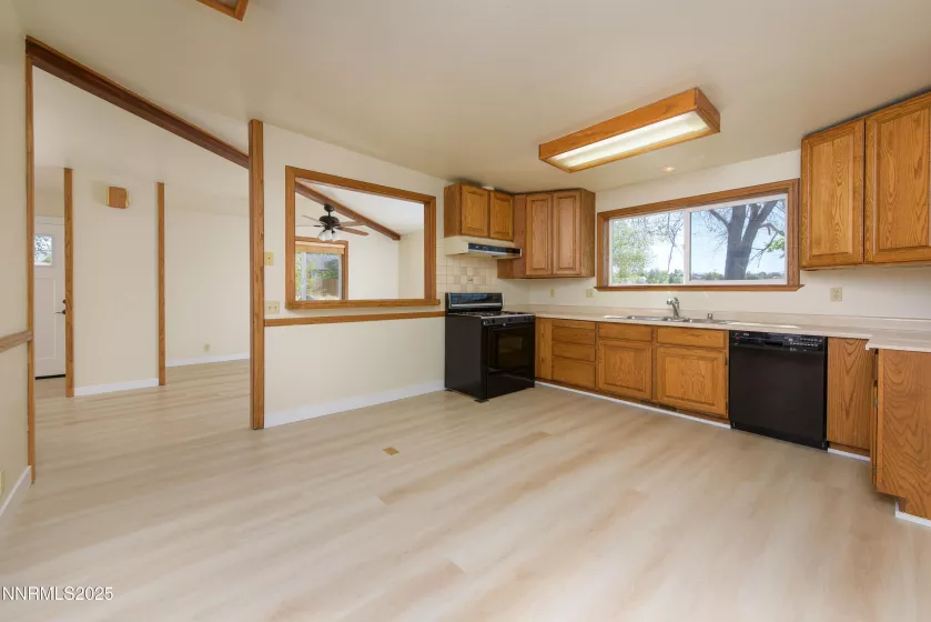 2824 Henning, Minden, Nevada 89423, 3 Bedrooms Bedrooms, ,2 BathroomsBathrooms,Residential,Residential,Henning,250054796