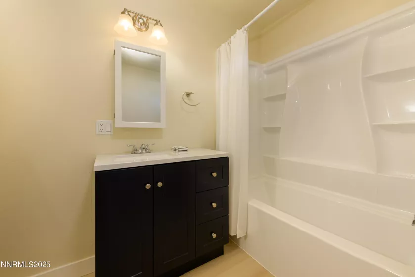 2824 Henning, Minden, Nevada 89423, 3 Bedrooms Bedrooms, ,2 BathroomsBathrooms,Residential,Residential,Henning,250054796