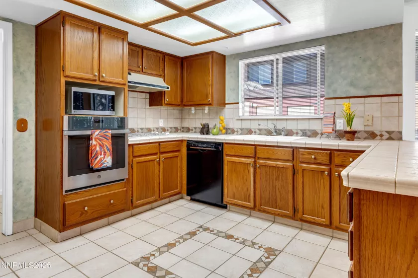 1843 Woodtrail, Sparks, Nevada 89434, 3 Bedrooms Bedrooms, ,2 BathroomsBathrooms,Residential,Residential,Woodtrail,250054801