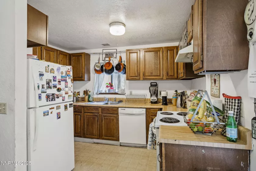 1055 Tomahawk, Incline Village, Nevada 89451, ,Residential Income,Residential,Tomahawk,250054809