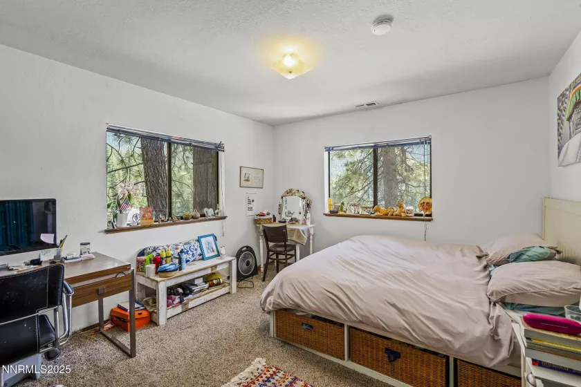 1055 Tomahawk, Incline Village, Nevada 89451, ,Residential Income,Residential,Tomahawk,250054809