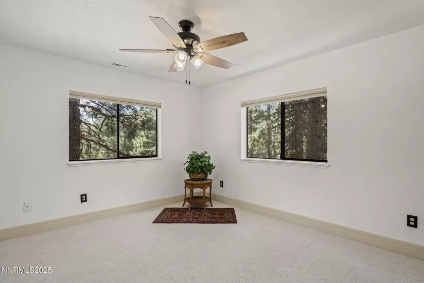 1055 Tomahawk, Incline Village, Nevada 89451, ,Residential Income,Residential,Tomahawk,250054809