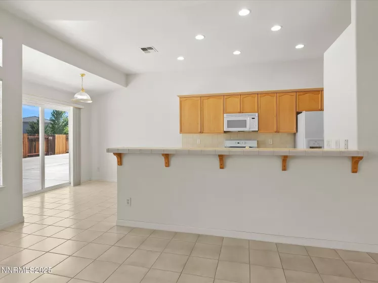 8044 Miramar, Sparks, Nevada 89436, 3 Bedrooms Bedrooms, ,2 BathroomsBathrooms,Residential,Residential,Miramar,250054810
