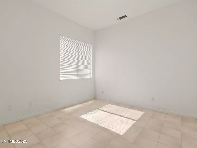 8044 Miramar, Sparks, Nevada 89436, 3 Bedrooms Bedrooms, ,2 BathroomsBathrooms,Residential,Residential,Miramar,250054810
